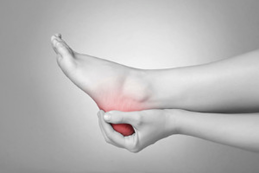 4 Common Causes of Ankle Pain - Century Medical & Dental Center